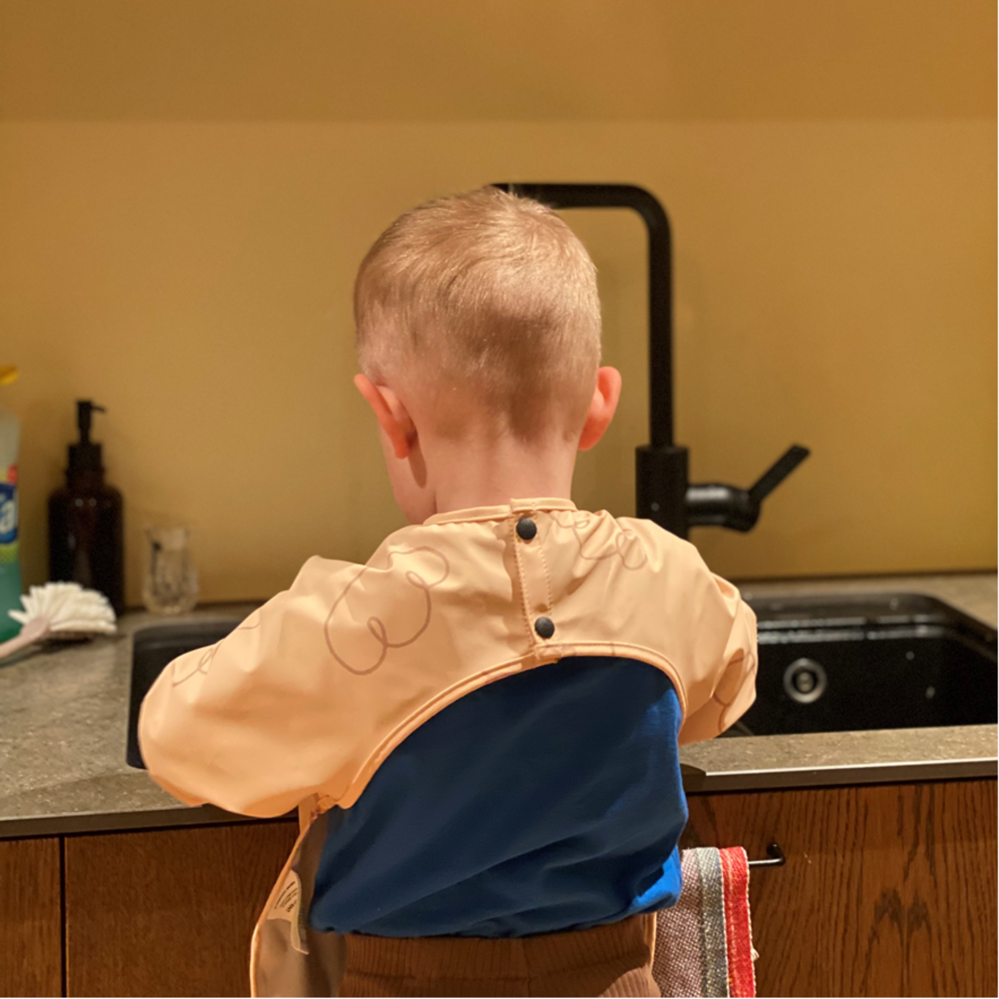 Trollefant Hagesmæk med ærmer – 2-pak, Beige