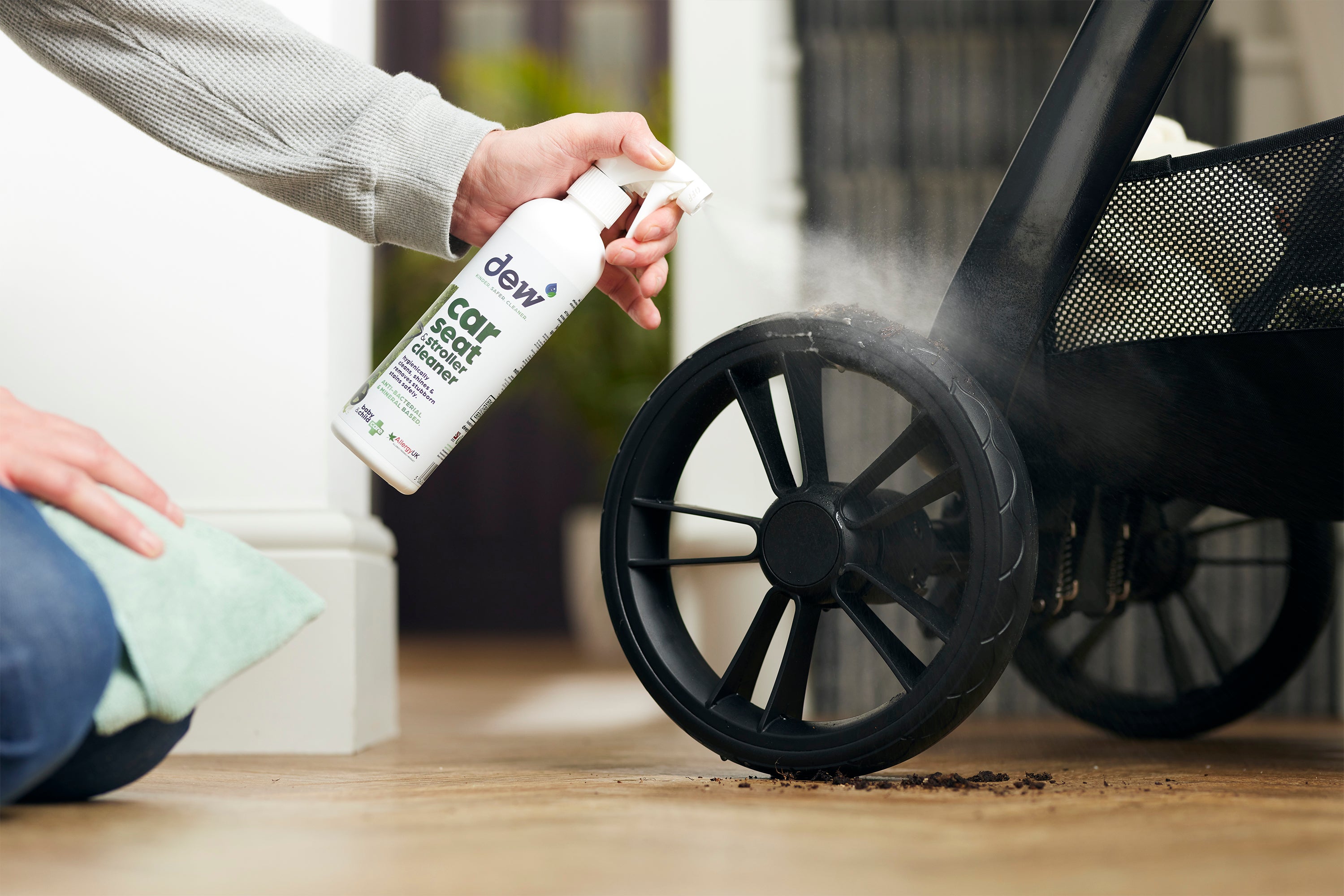 DEW Rengøring til autostol & klapvogn – 250 ml